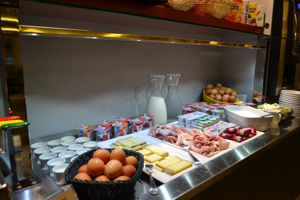 La Table De Gustave Hotel Орнан Екстериор снимка